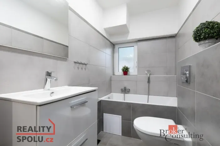 Prodej bytu 3+1, Opava - Předměstí, Těšínská, 59 m2