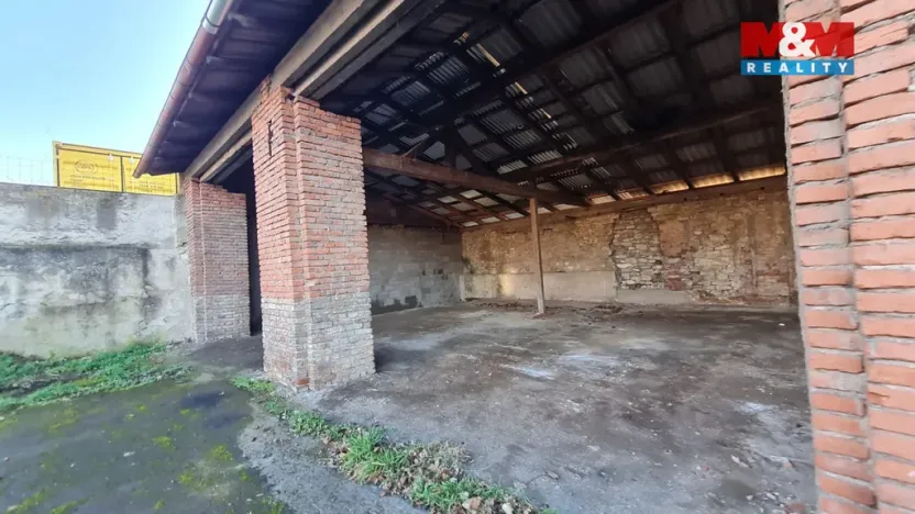 Pronájem skladu, Cítoliby, 300 m2