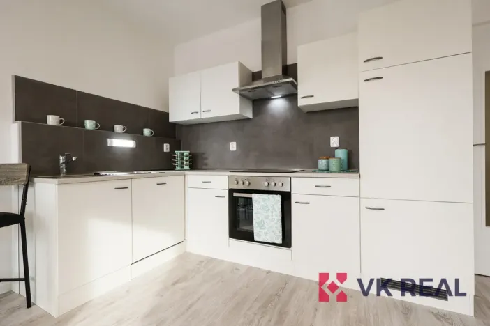 Prodej bytu 1+kk, Plzeň - Severní Předměstí, Hodonínská, 31 m2