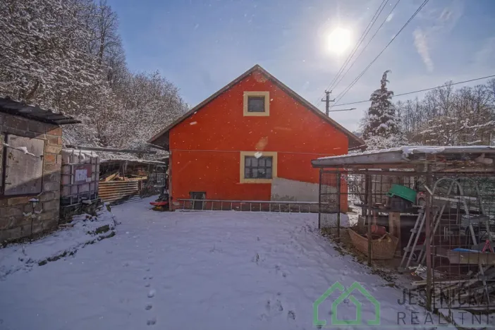 Prodej rodinného domu, Bernartice - Buková, 336 m2