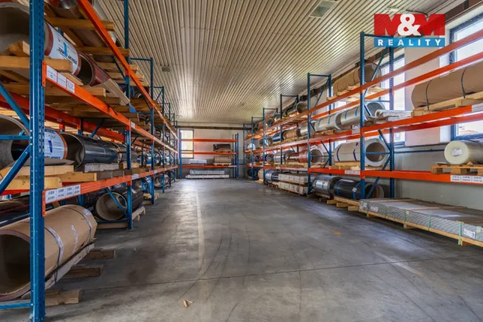 Pronájem skladu, Jindřichův Hradec - Jindřichův Hradec III, Jiráskovo předměstí, 270 m2