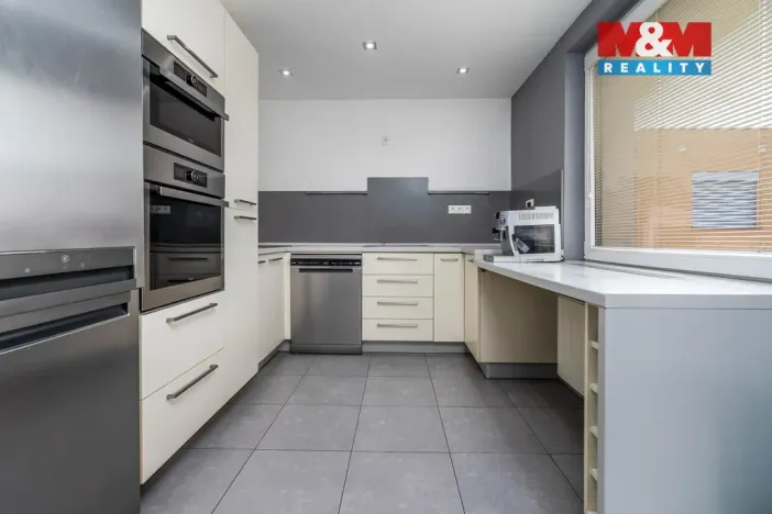 Prodej rodinného domu, Hostomice, Průběžná, 187 m2