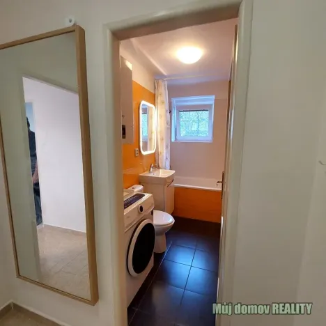 Pronájem bytu 2+1, Praha - Dejvice, Vostrovská, 50 m2