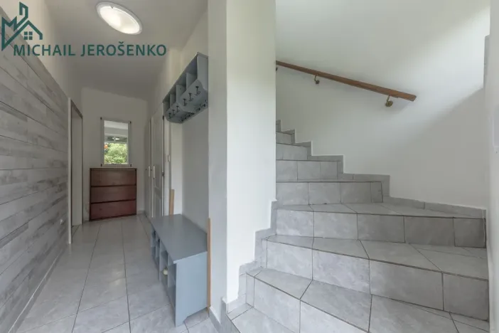 Prodej rodinného domu, Mladé Buky, 149 m2