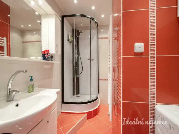 Pronájem bytu 1+kk, Praha - Stodůlky, Nušlova, 35 m2