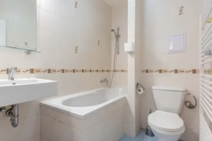 Pronájem bytu 2+kk, Praha - Prosek, Kytlická, 56 m2