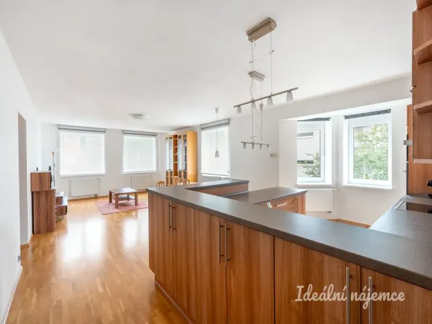 Pronájem bytu 4+kk, Praha - Kbely, Semilská, 112 m2