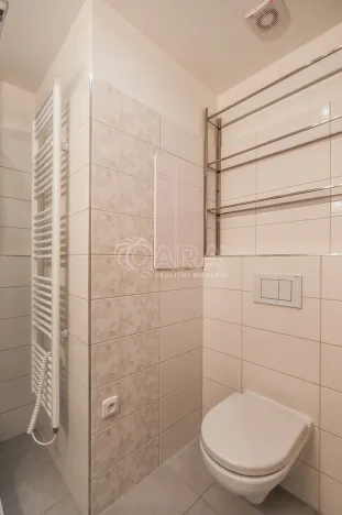 Pronájem bytu 1+kk, Praha - Háje, Bajkonurská, 27 m2