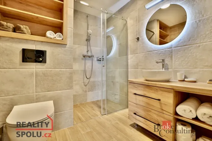 Prodej bytu 1+kk, Černý Důl, 39 m2