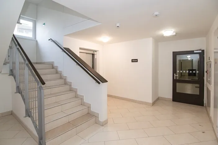 Pronájem bytu 1+kk, Praha - Zličín, Sazovická, 35 m2