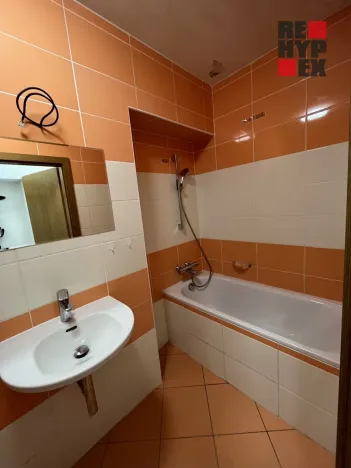 Pronájem bytu 1+1, Opatovice nad Labem, Neplachova, 40 m2