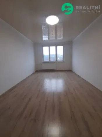 Prodej bytu 1+1, Loket, Mírová, 40 m2