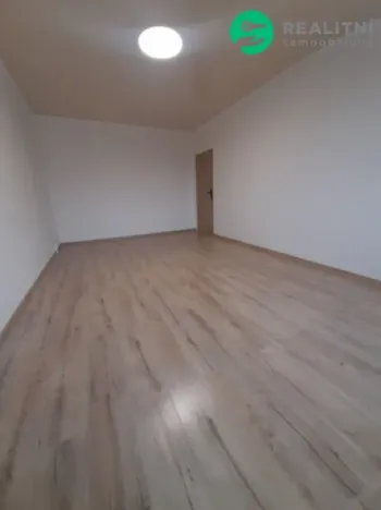 Prodej bytu 1+1, Loket, Mírová, 40 m2