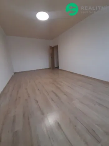 Prodej bytu 1+1, Loket, Mírová, 40 m2