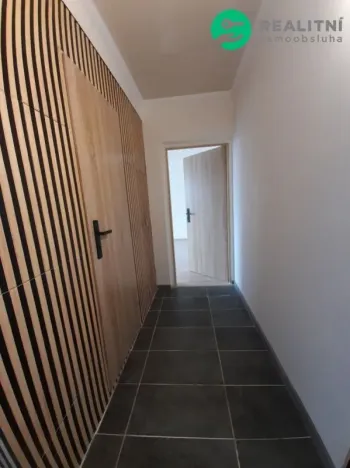 Prodej bytu 1+1, Loket, Mírová, 40 m2