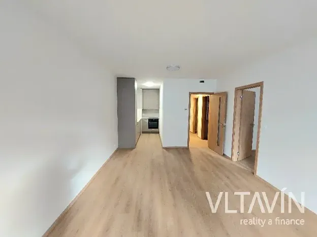 Pronájem bytu 2+kk, Praha - Hloubětín, Domalípova, 53 m2