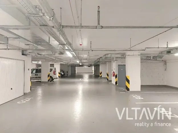 Pronájem bytu 2+kk, Praha - Hloubětín, Domalípova, 53 m2