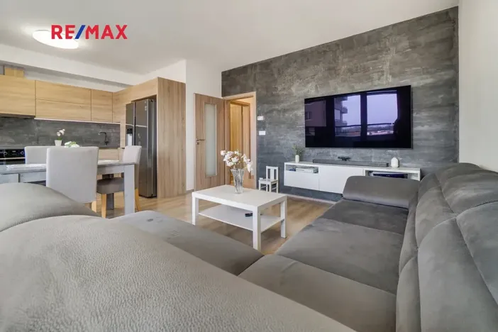 Prodej bytu 3+kk, Praha - Letňany, Hlučkova, 81 m2