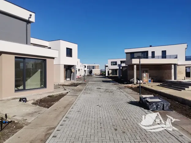 Prodej rodinného domu, Pomorie, Bulharsko, 111 m2