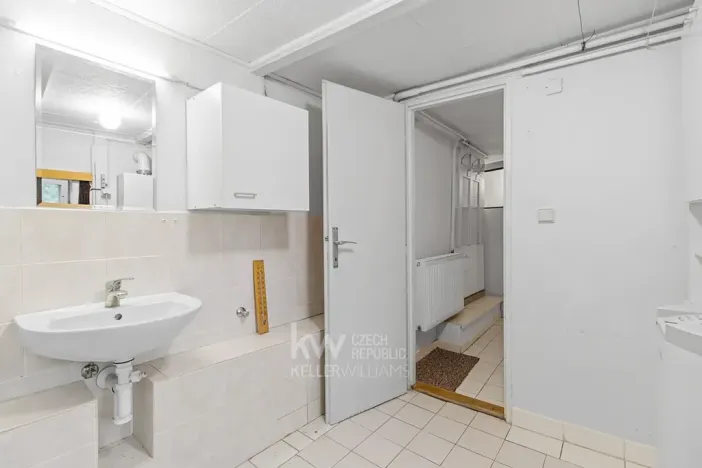 Prodej rodinného domu, Bašť, Předbojská, 58 m2