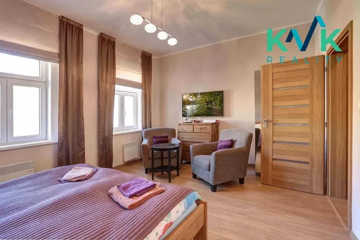 Pronájem bytu 1+1, Karlovy Vary, Vyšehradská, 31 m2