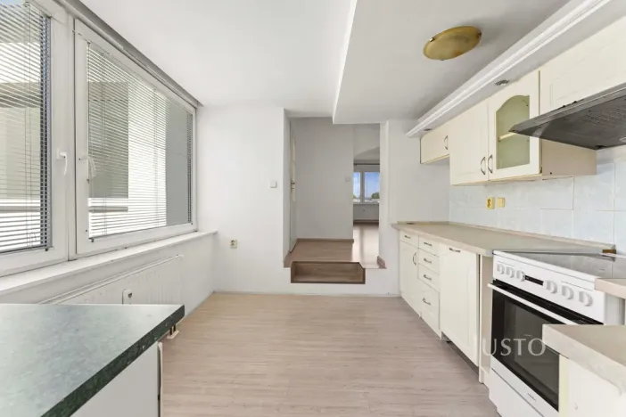 Pronájem bytu 3+1, Uherské Hradiště, U Cihelny, 92 m2