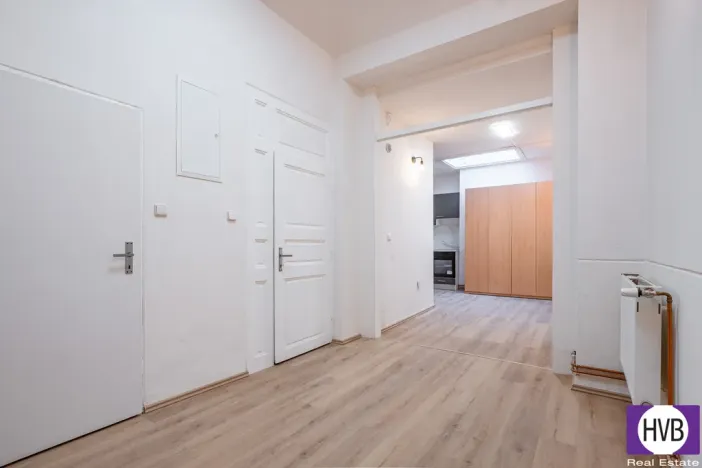 Prodej kanceláře, Praha, Jagellonská, 36 m2