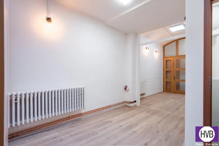 Prodej kanceláře, Praha, Jagellonská, 36 m2