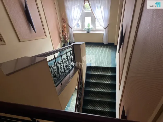 Pronájem kanceláře, Karlovy Vary - Dvory, Chebská, 52 m2