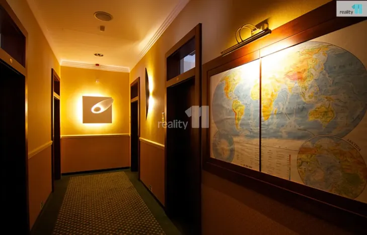 Pronájem kanceláře, Karlovy Vary - Dvory, Chebská, 52 m2