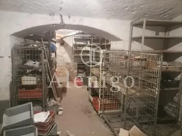 Prodej rodinného domu, Kostelec nad Labem, nám. Komenského, 369 m2