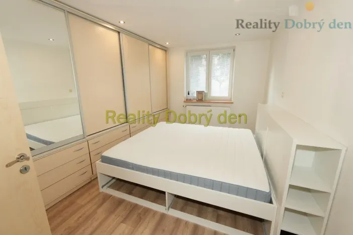 Pronájem bytu 2+kk, Opava, Masařská, 52 m2