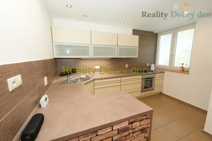 Pronájem bytu 2+kk, Opava, Masařská, 52 m2