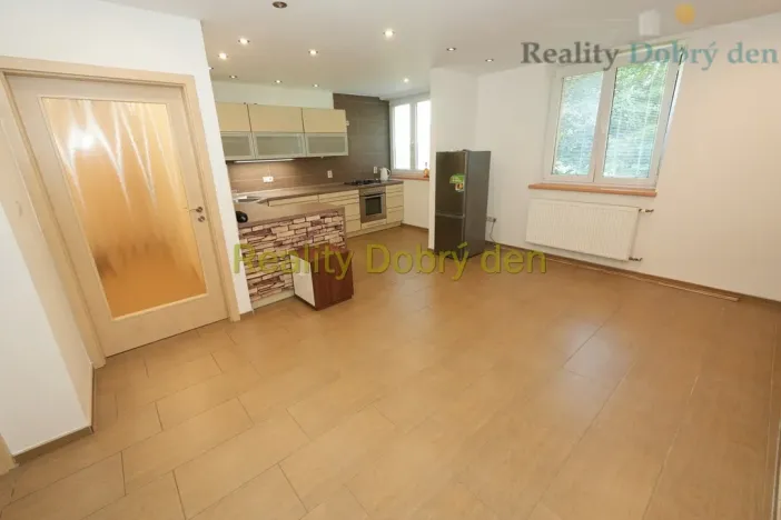 Pronájem bytu 2+kk, Opava, Masařská, 52 m2