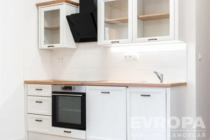 Prodej bytu 2+kk, Vrchlabí - Hořejší Vrchlabí, Horská, 47 m2