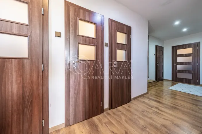 Prodej rodinného domu, Měrunice - Žichov, 186 m2