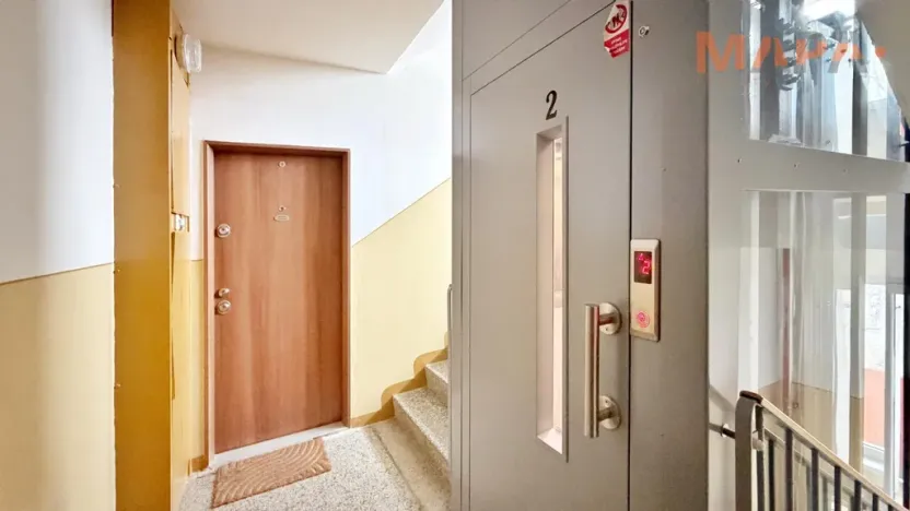 Pronájem bytu 1+1, Jirkov, SNP, 35 m2