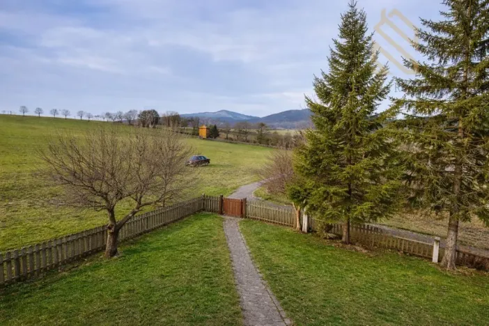 Prodej rodinného domu, Velemín - Dobkovičky, 240 m2