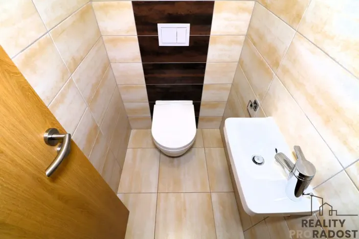 Pronájem bytu 2+kk, Brno - Žebětín, Novodvorská, 79 m2