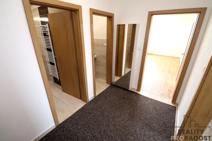 Pronájem bytu 2+kk, Brno - Žebětín, Novodvorská, 79 m2