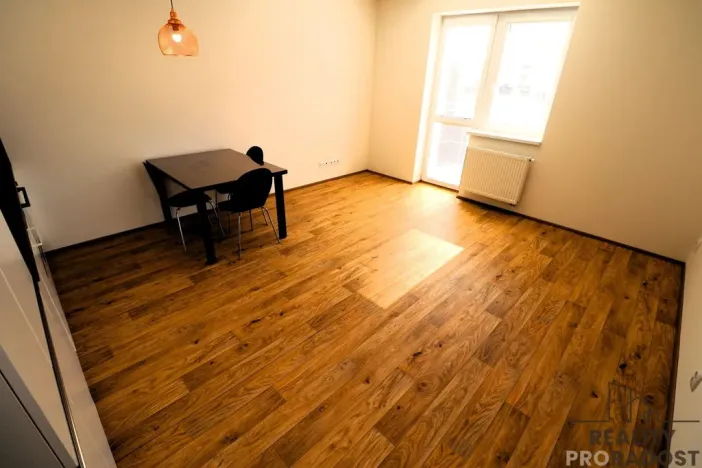 Pronájem bytu 3+kk, Brno - Žebětín, Novodvorská, 79 m2