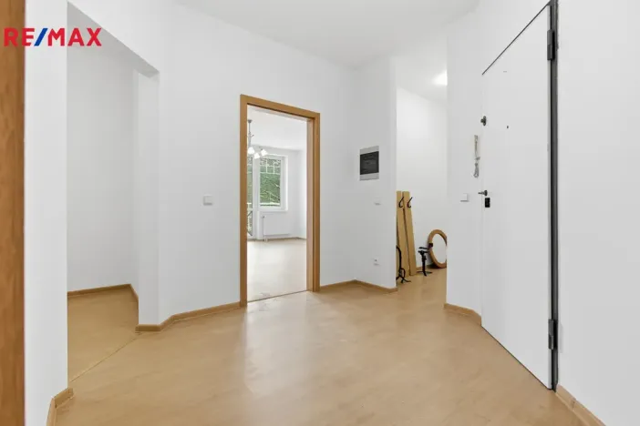 Prodej bytu 2+1, Karlovy Vary - Drahovice, Blahoslavova, 63 m2