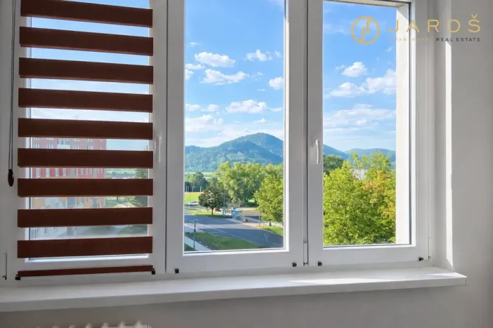 Pronájem bytu 2+1, Klášterec nad Ohří - Miřetice u Klášterce nad Ohří, 17. listopadu, 61 m2