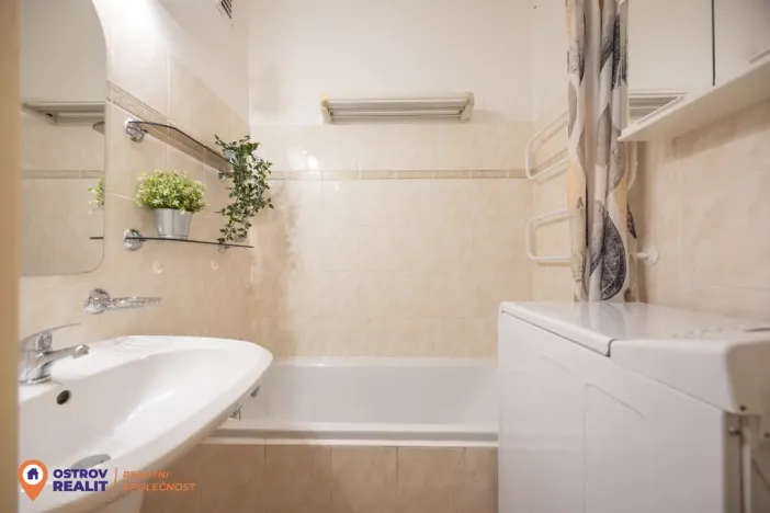 Prodej bytu 3+1, Olomouc - Hodolany, tř. Kosmonautů, 73 m2