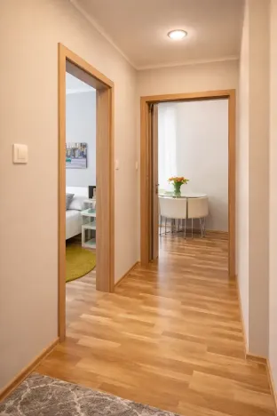 Pronájem bytu 2+kk, Praha - Vinohrady, Varšavská, 35 m2