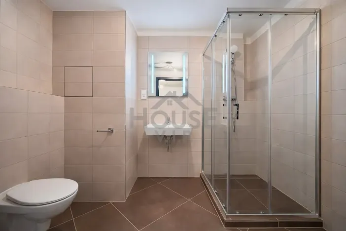 Prodej bytu 1+kk, Praha, Poděbradská, 33 m2