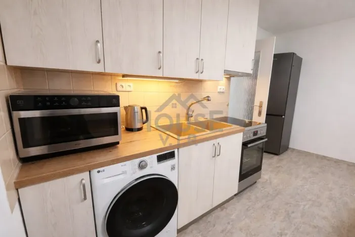 Prodej bytu 2+kk, Praha - Troja, Hnězdenská, 43 m2