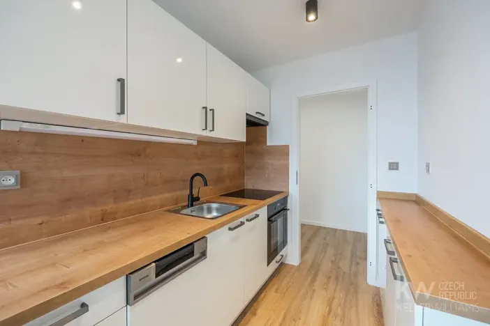 Prodej bytu 2+1, Plzeň, Železničářská, 58 m2