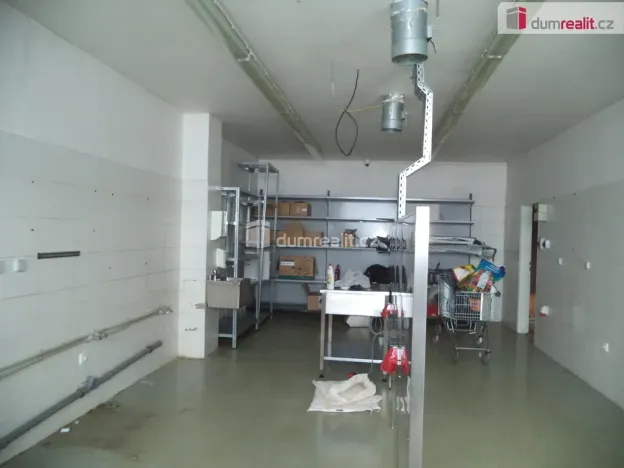 Pronájem obchodního prostoru, Ostrava, Krmelínská, 175 m2