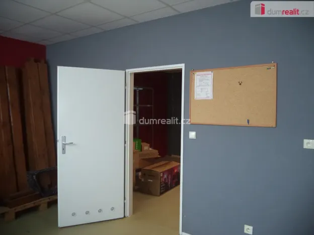 Pronájem obchodního prostoru, Ostrava, Krmelínská, 175 m2